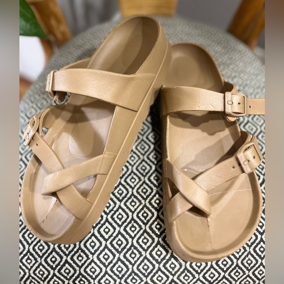 Slide Sandal Platform Birkenstock Style Strappy Buckled Straps Rubber Water SZ 7 - Picture 4 of 8